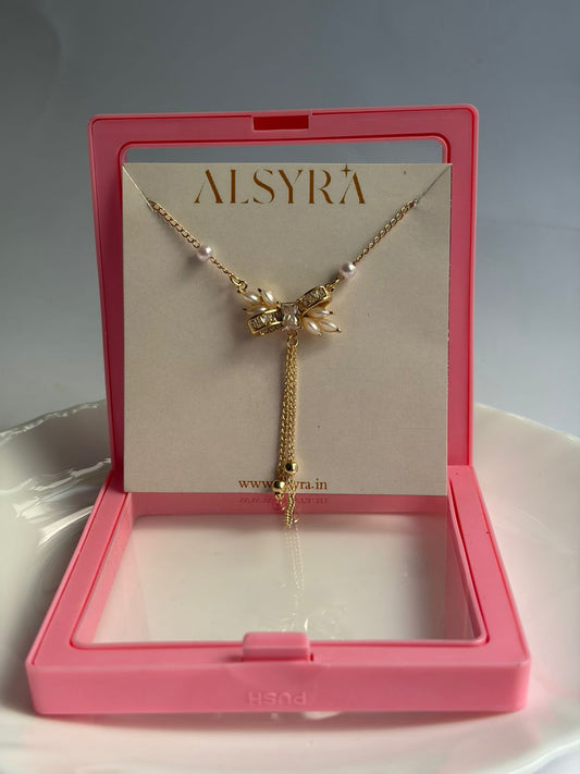 Pearl Affair Necklace