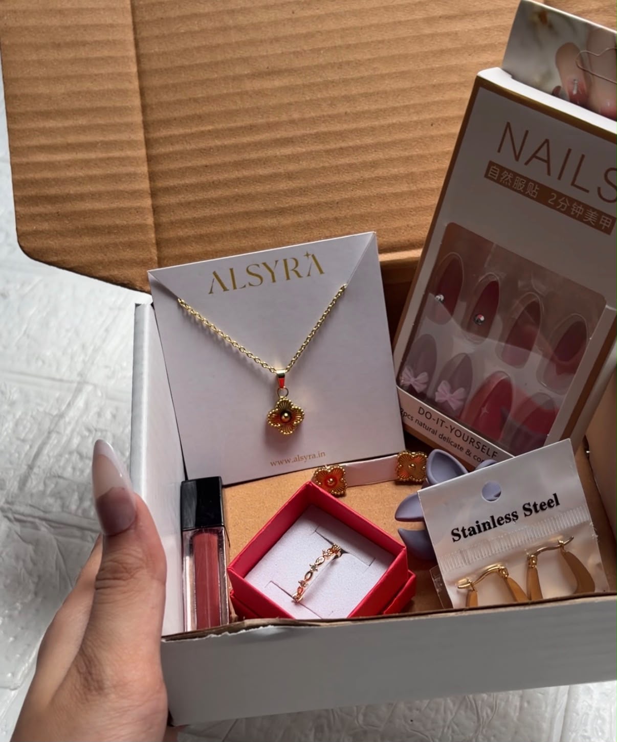 Aesthetic Essentials Hamper