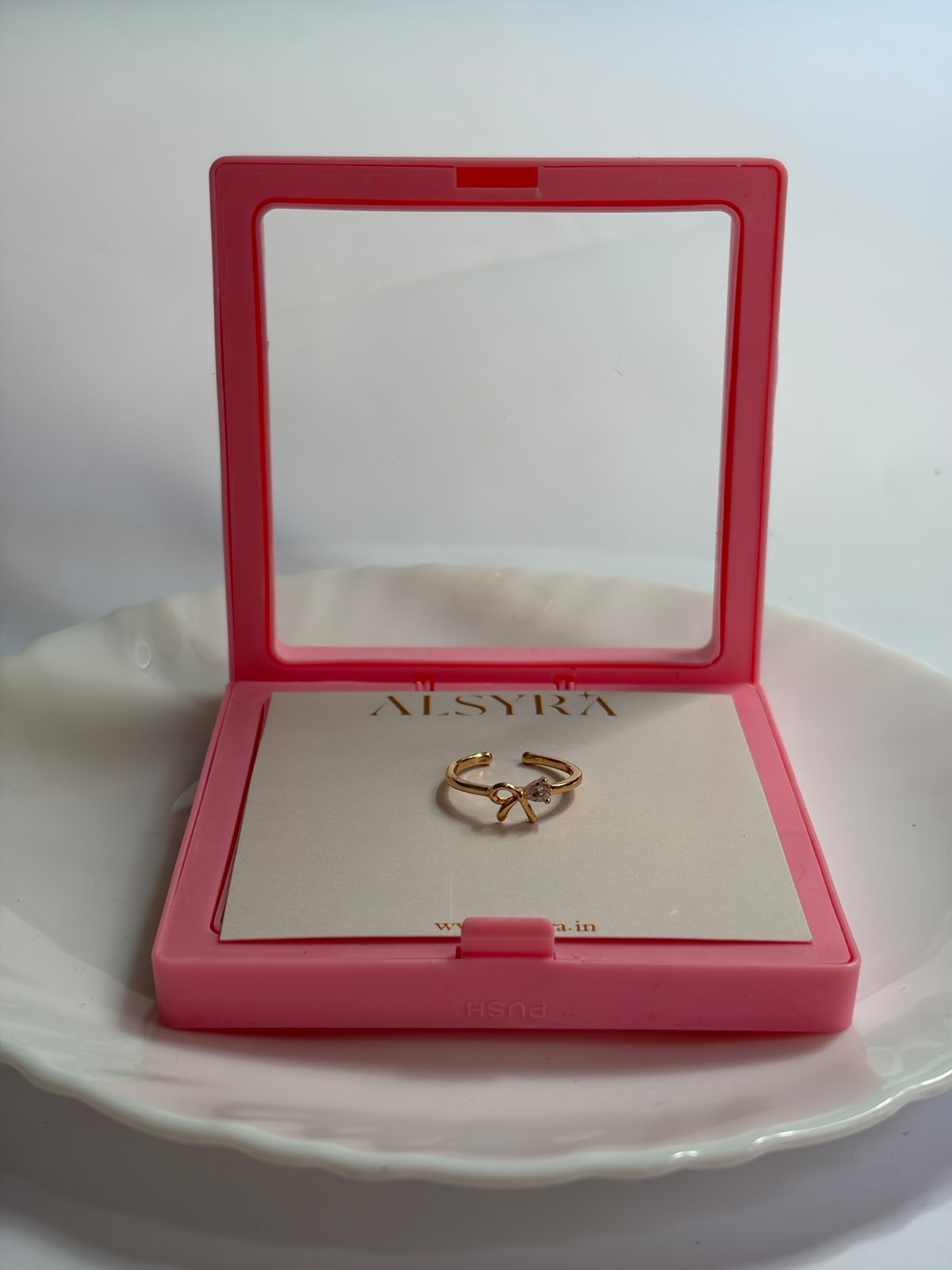 minimal bow ring