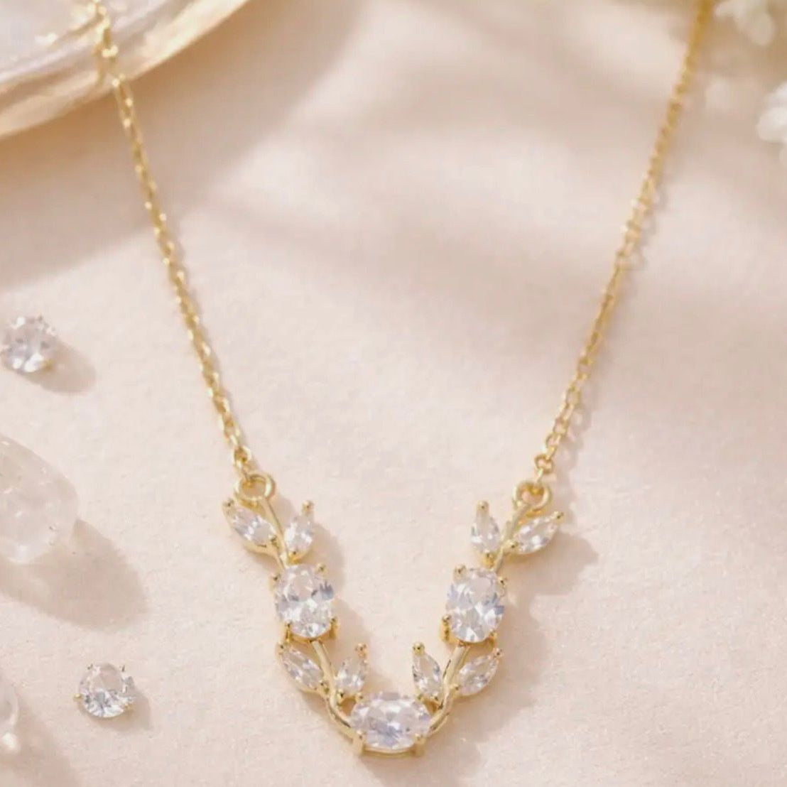 White tulip pendant