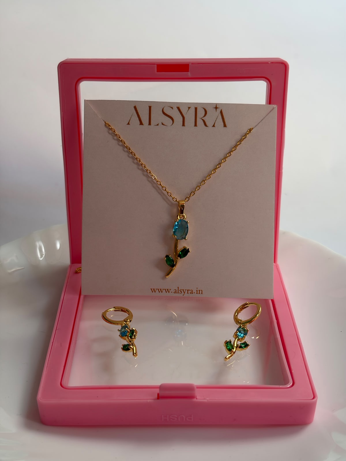 Ready-to-wear set