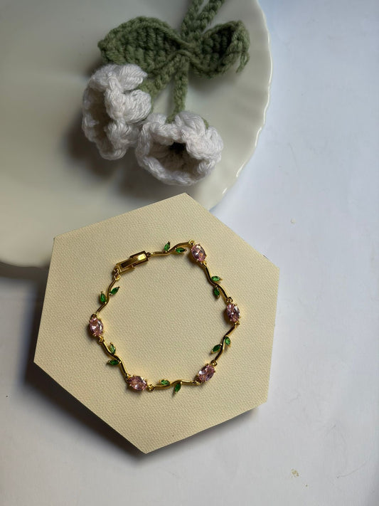 Premium tulip | Petal Poetry Bracelet (Pink - Green shade)