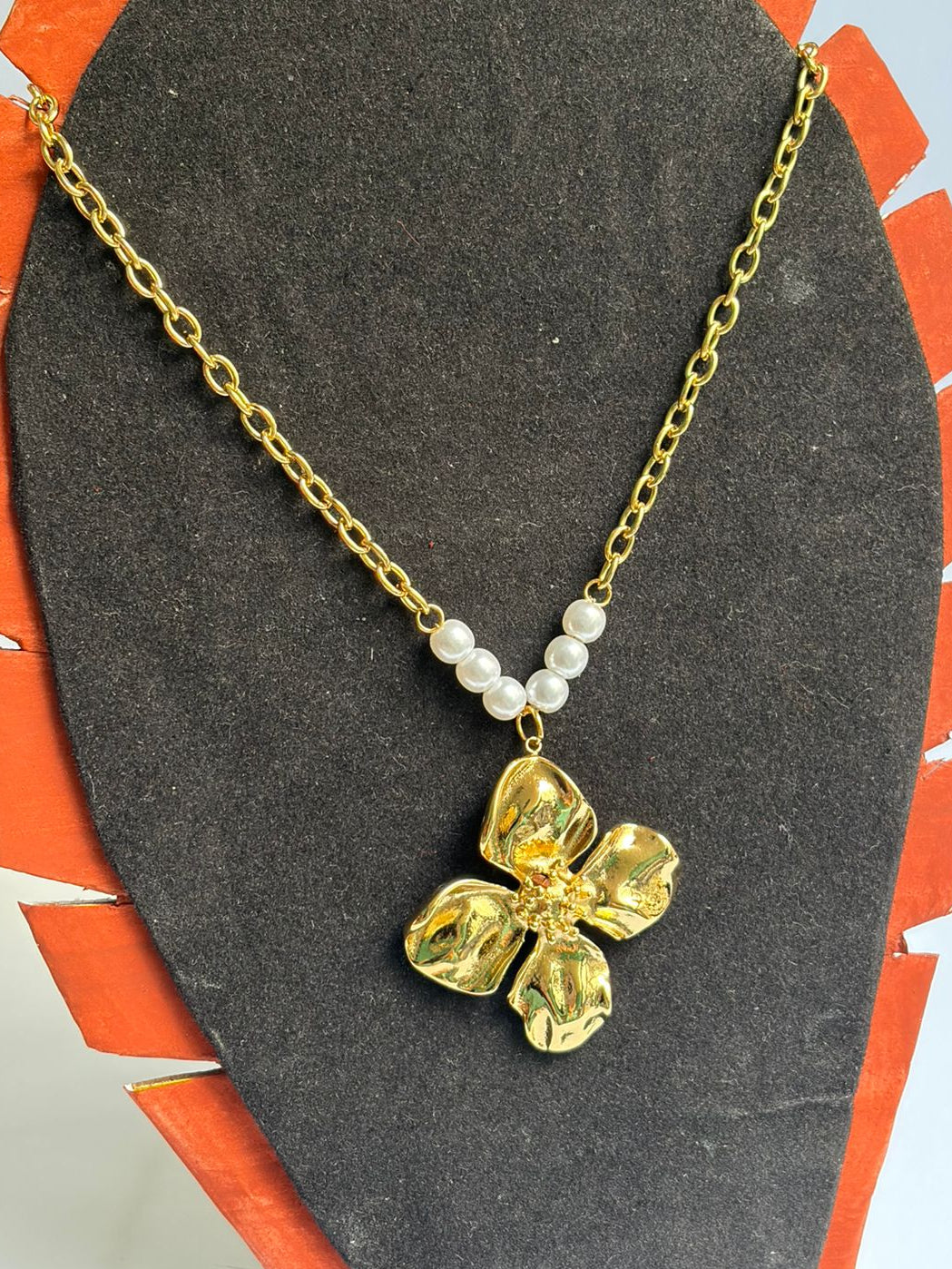 Big Bold Flower Necklace