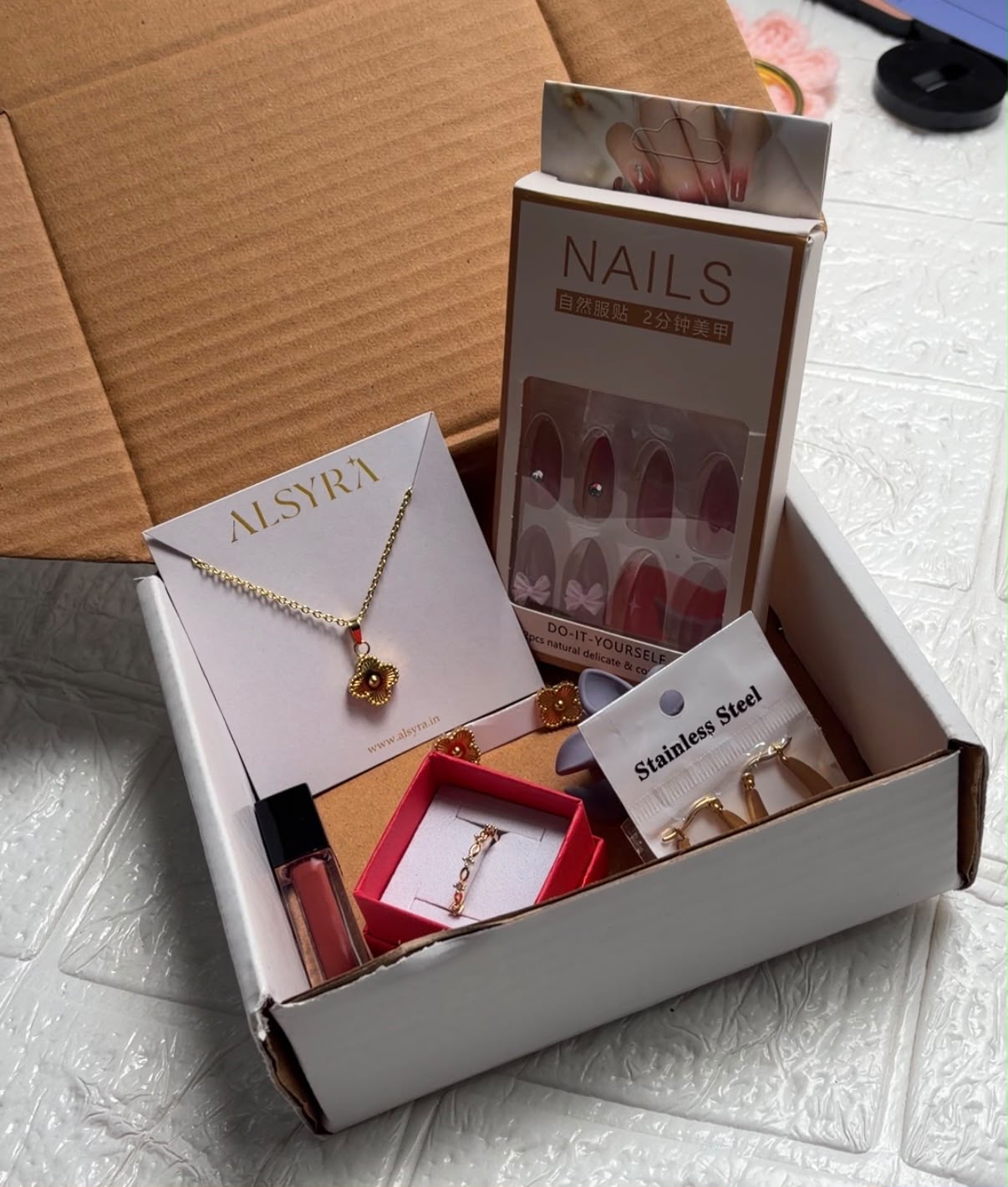 Aesthetic Essentials Hamper
