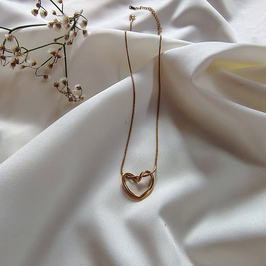 Viral Heart Necklace
