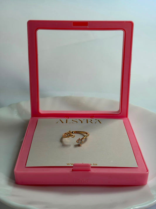knotted ring