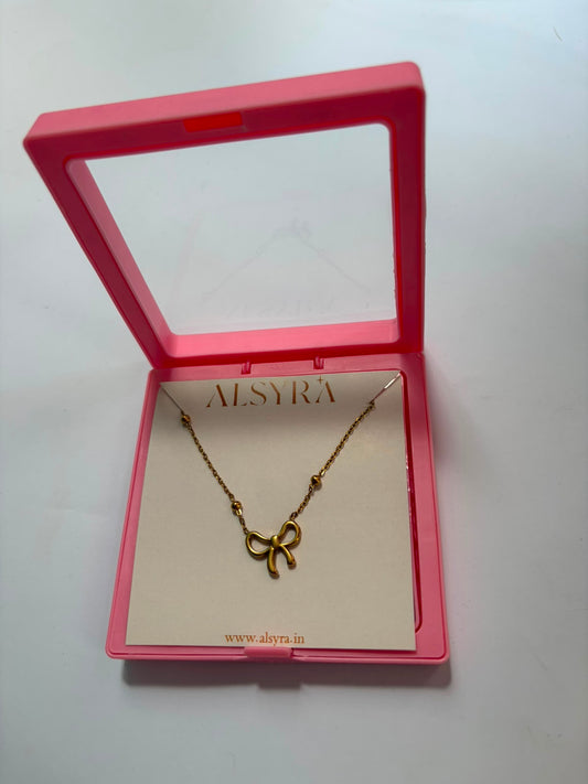 Viral Bow Pendant