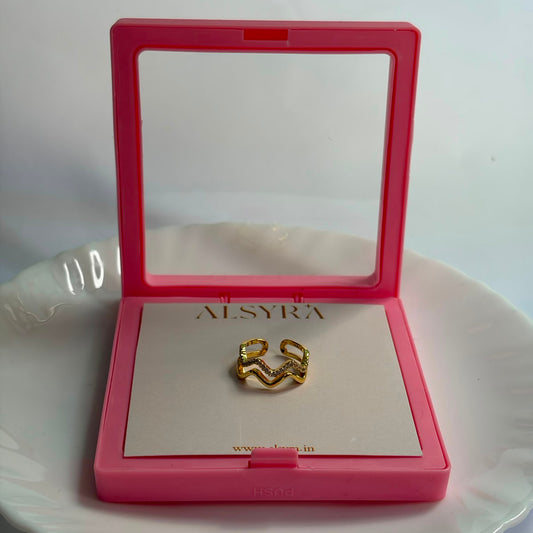 Wavy Gold ring